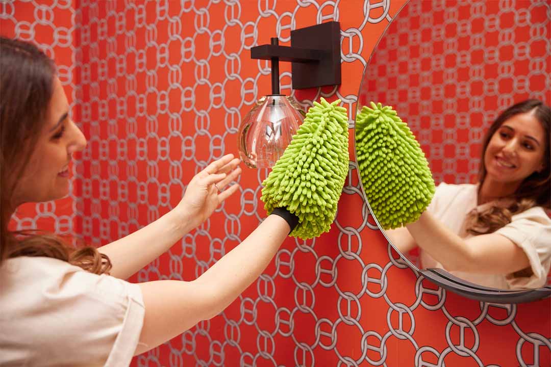 Chenille Dusting & Wash Mitt - View 3