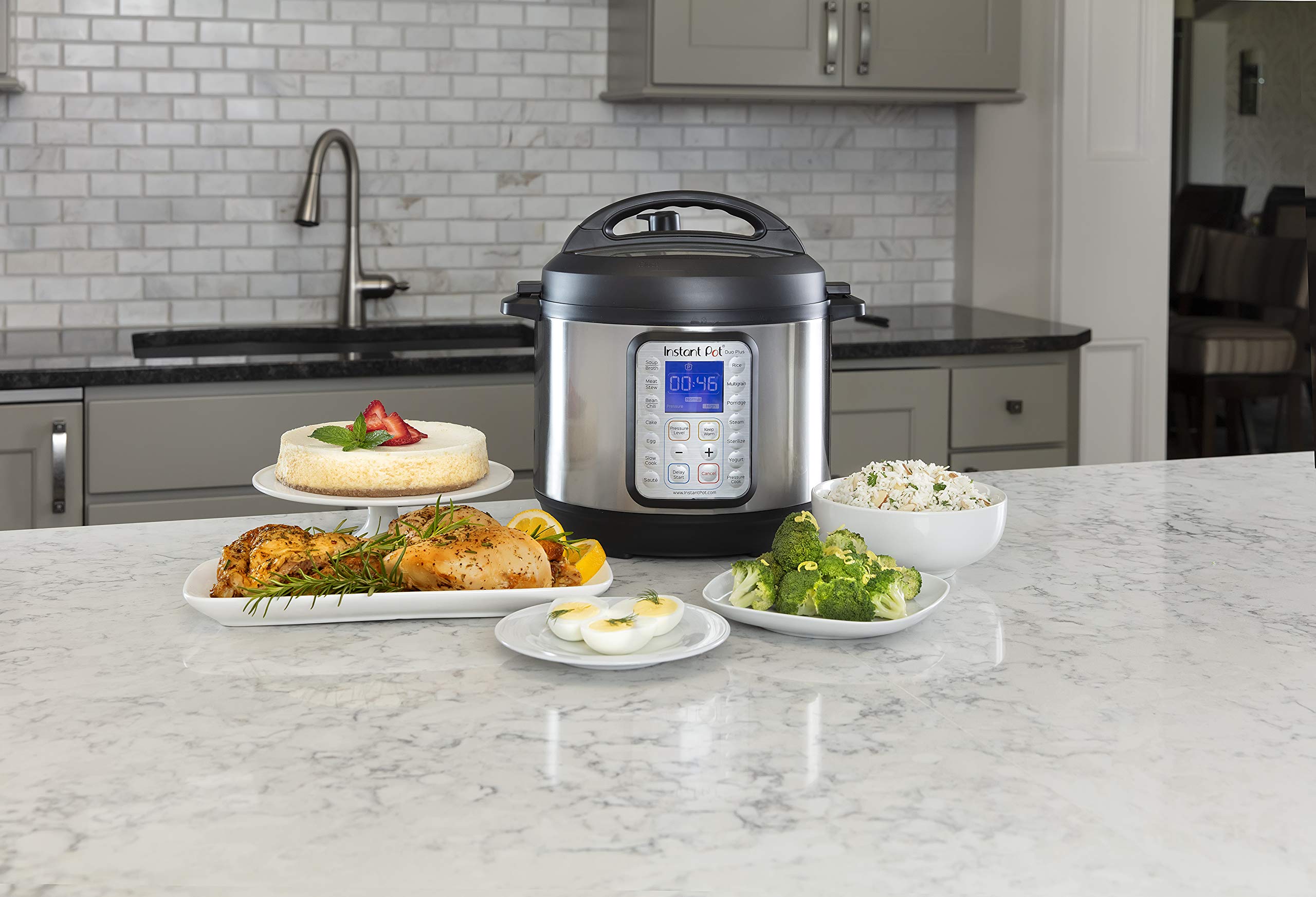 Instant Pot Duo Plus 9-in-1 Multicooker, Pressure Cooker, Slow Cook, Rice Maker, Steamer, Sauté, Yogurt, Warmer & Sterilizer, Includes App with Over 800 Re detail image 2