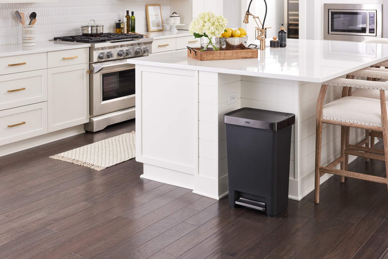 Rubbermaid Premier Series III Step-On Trash Can for Home and Kitchen, with - View 3
