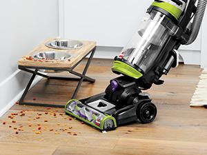 Bissell CleanView Swivel Pet Upright Vacuum, Swivel Steering for Maneuverability, Triple Action Brush Roll for Pet Hair, Large Capacity Dirt Tank & Scatter-Free Tech, 2252 detail 3