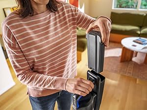 Bissell PowerClean FurGuard 280W Self-Standing Cordless Vacuum w/Self-Cleaning Brush Roll, Strong Suction, Removeable Battery, Wall Mount, Upholstery Tool & Bright Headlights detail 12