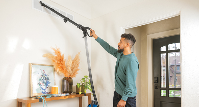 Bissell CleanView Swivel Vacuum with Triple Action Brush Roll, Swivel Steering, Extension Wand, Easy-Empty Dirt Tank, Multi-Cyclonic Suction System detail 2