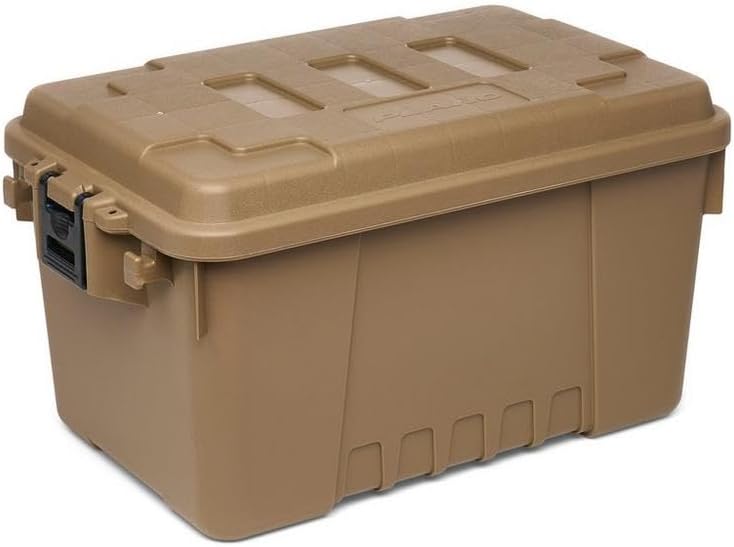Plano Storage Trunk - 108 Quart w/ Wheels (1819) - Hunter Green detail 2